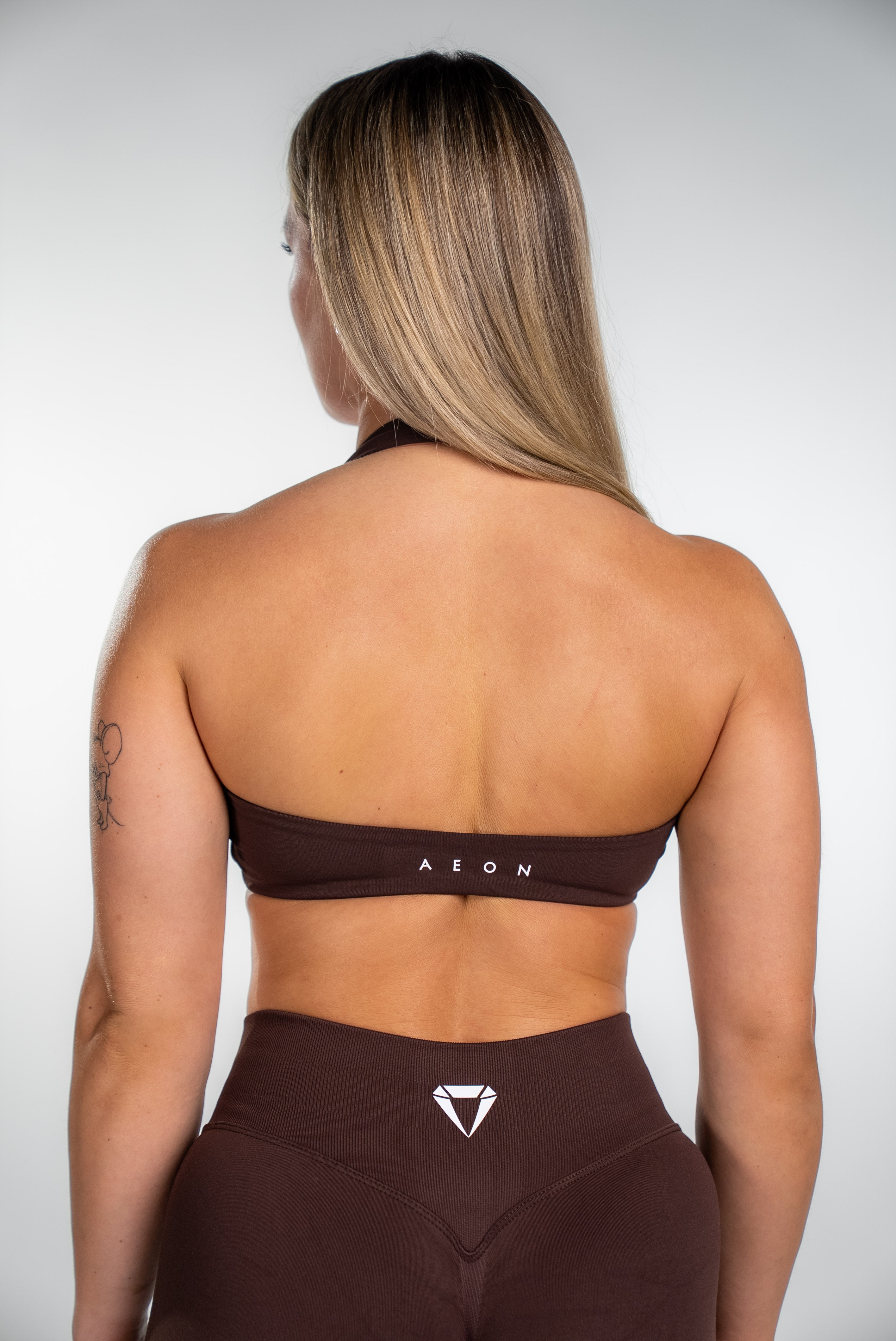 MOTION SEAMLESS HALTER NECK BRA V2