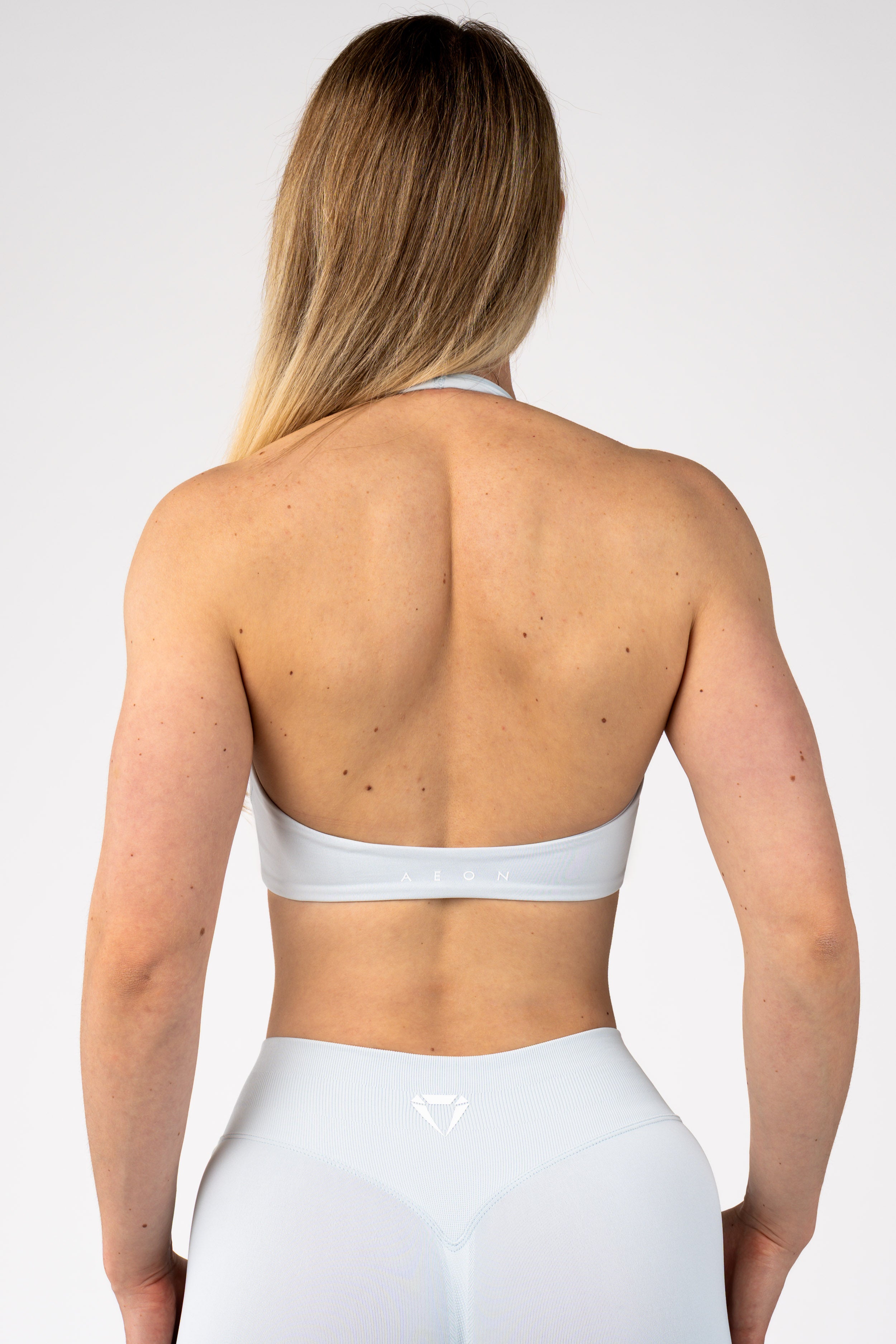 MOTION SEAMLESS HALTER NECK BRA V2