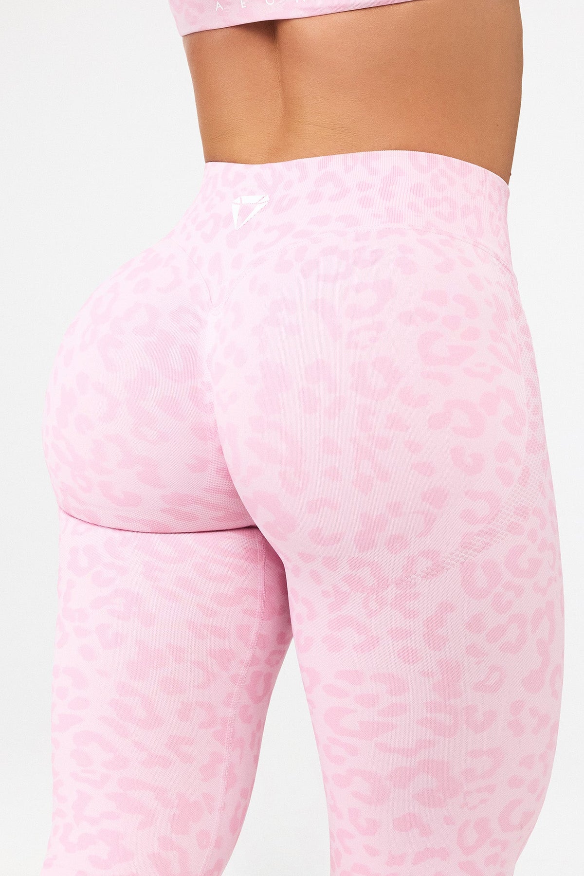 MOTION LEO MID WAIST SCRUNCH LEGGINGS V2 - Aeon Athletics