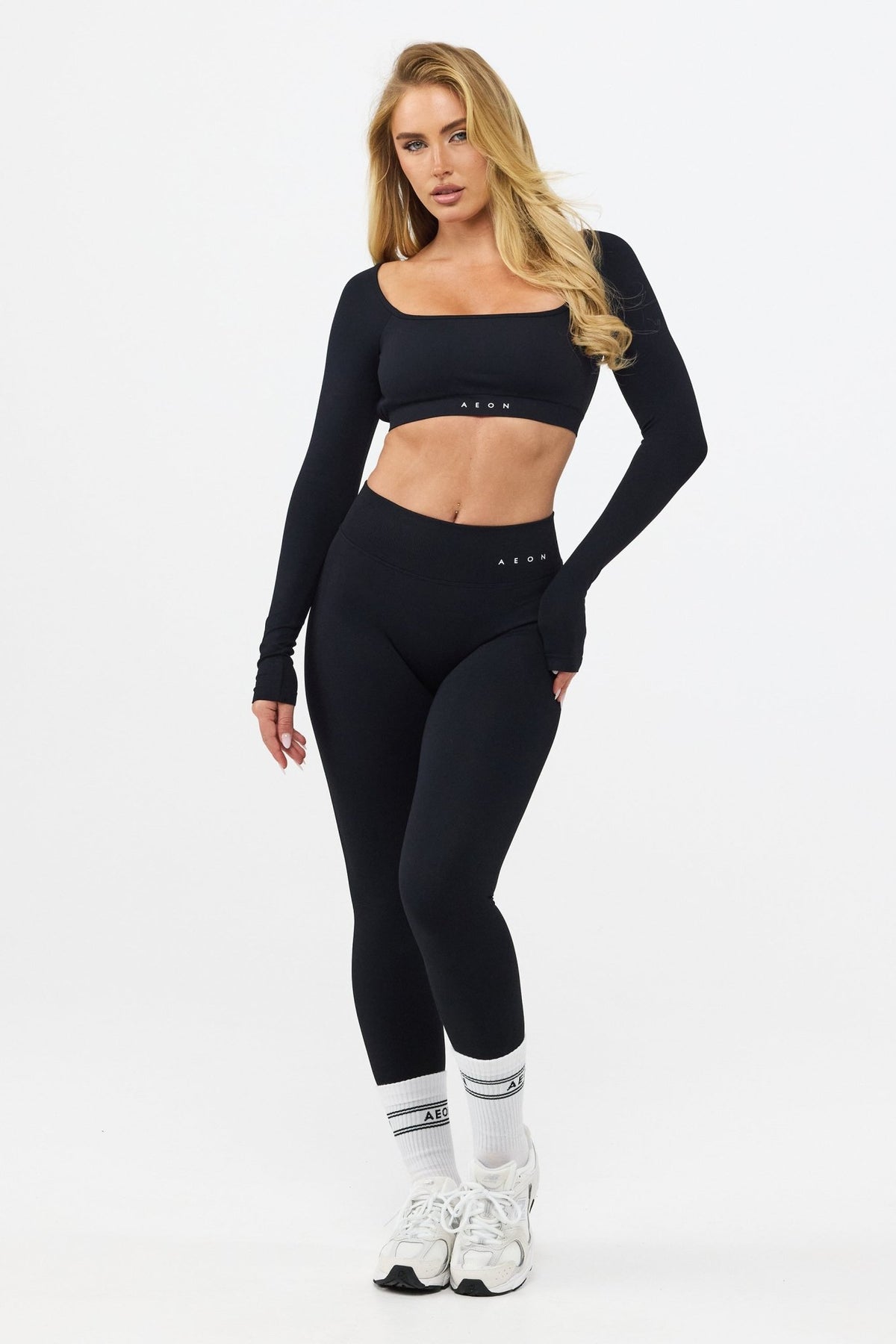 MOTION LONG SLEEVE CROP TOP V2 - Aeon Athletics