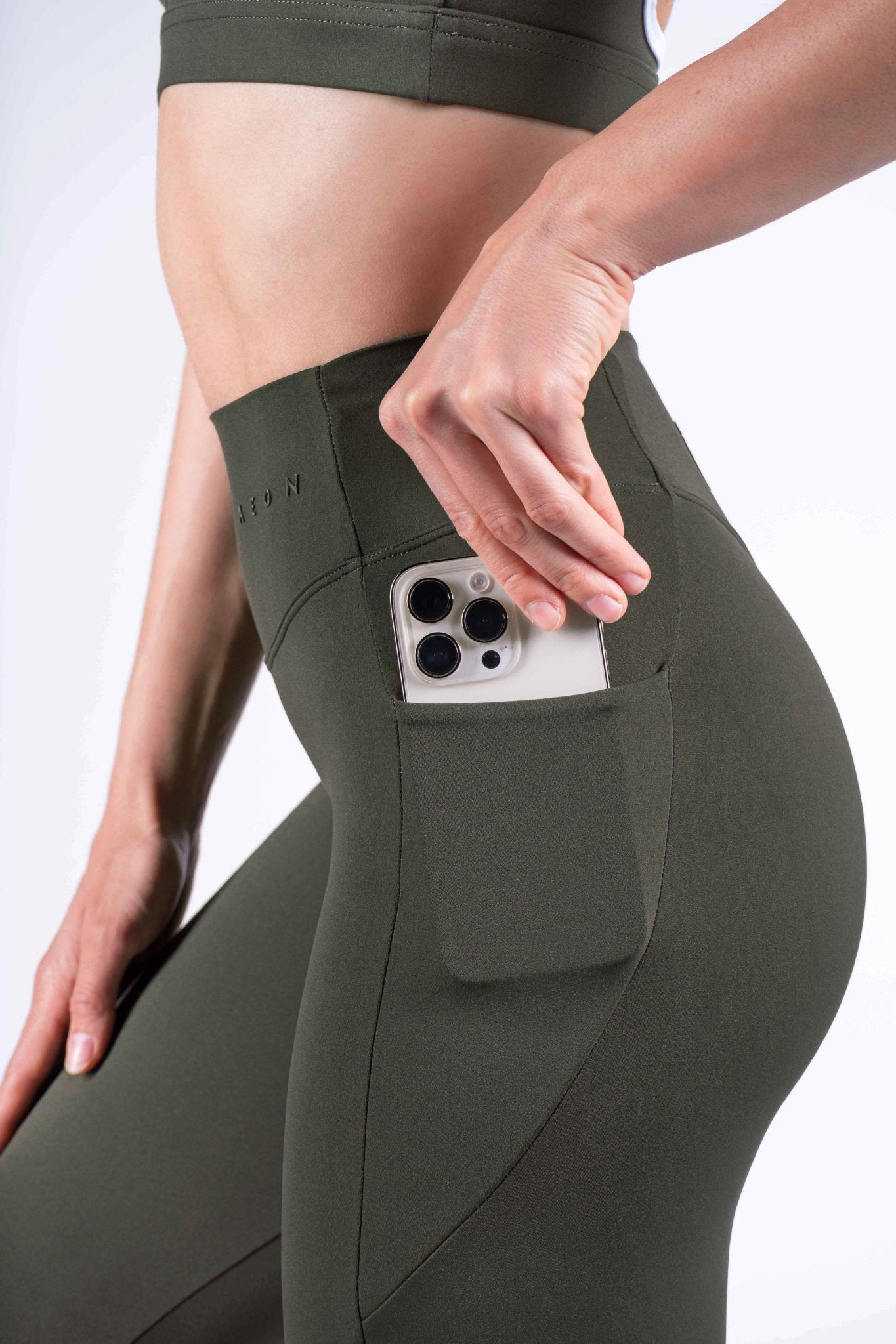 SECOND SKIN POCKET LEGGINGS - Aeon Athletics
