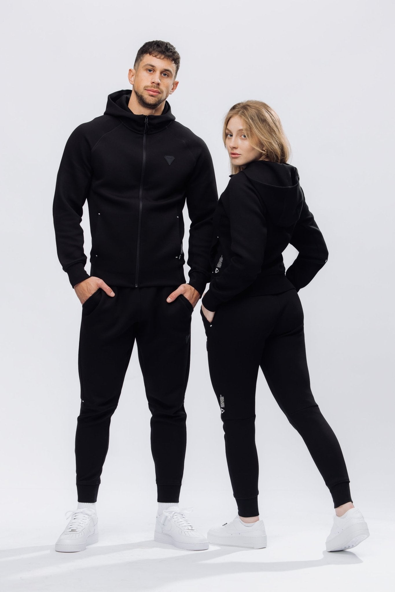 TECHPRO WOMENS TRACKSUIT BUNDLE - BLACK (2 - PIECE) - Aeon Athletics