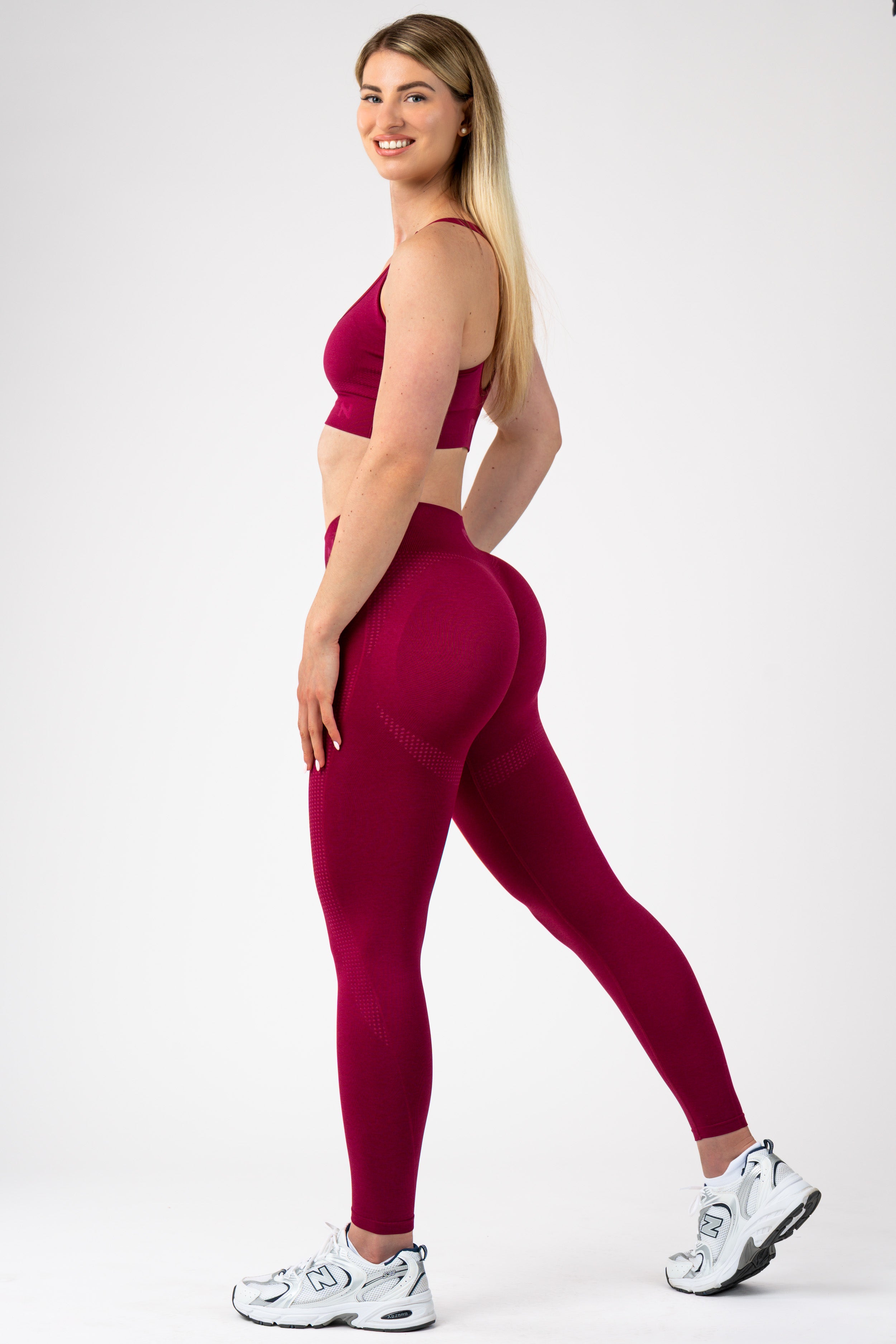 ELEVATE SEAMLESS LEGGINGS
