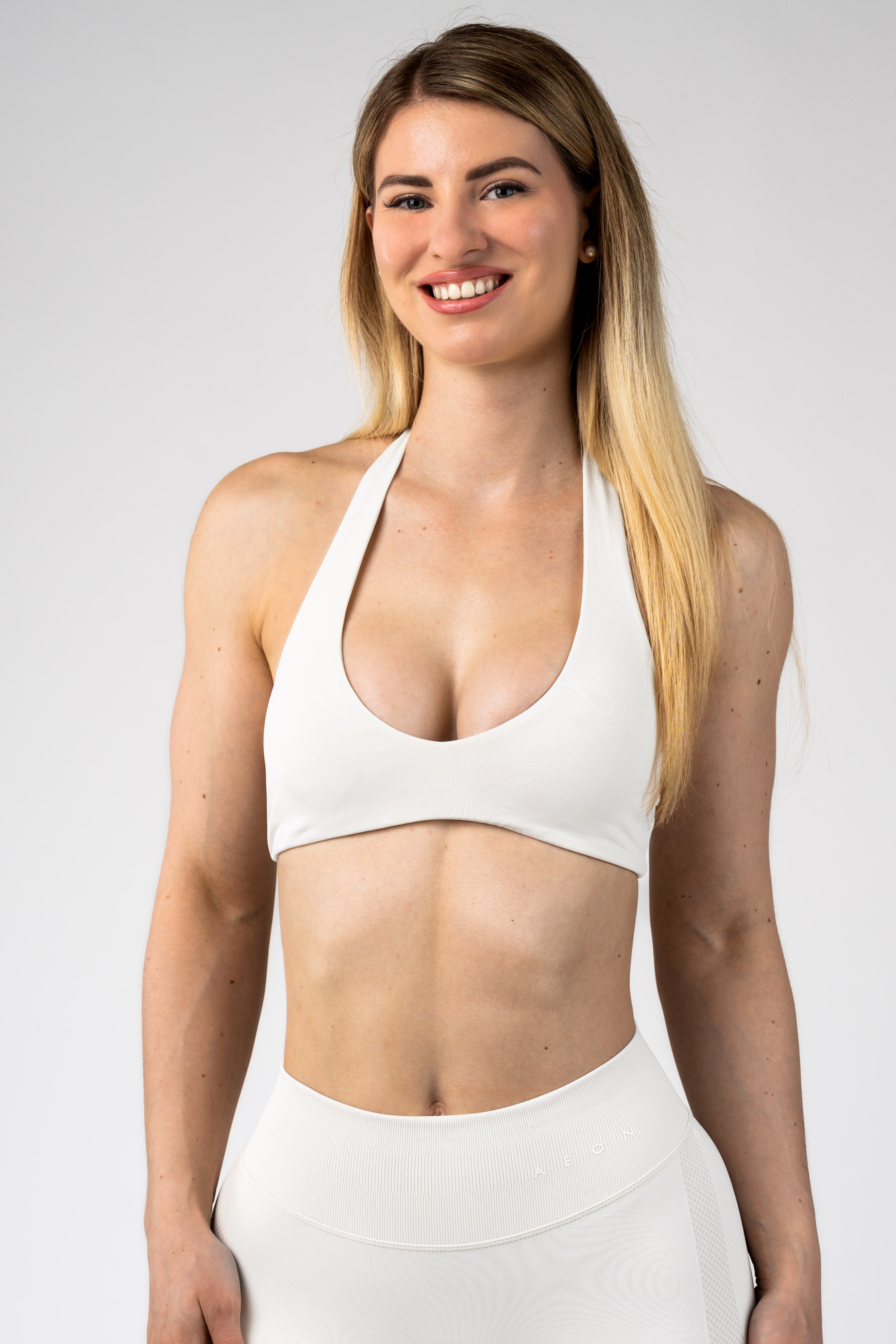 MOTION SEAMLESS HALTER NECK BRA V2