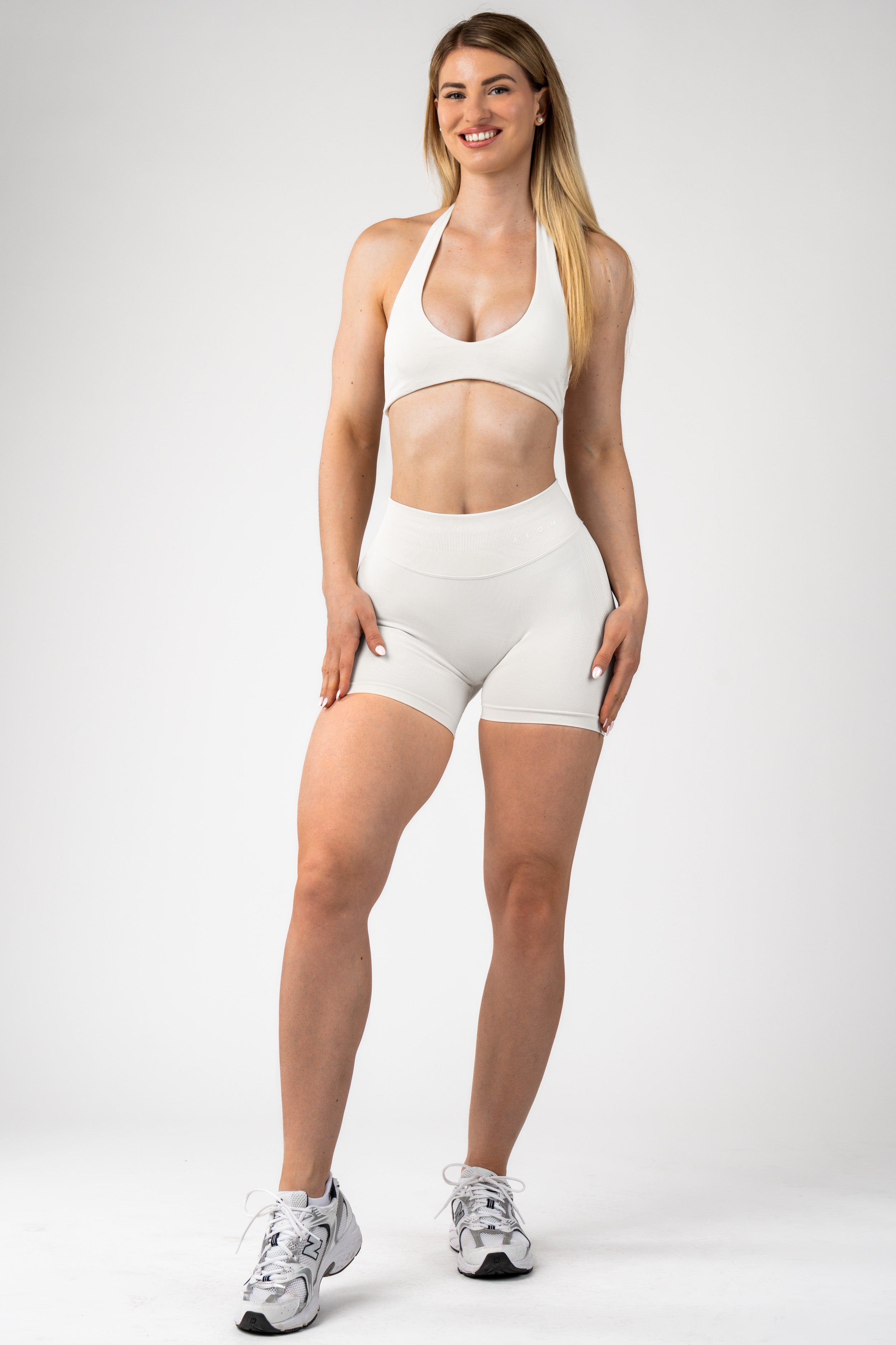 MOTION SEAMLESS SHORTS V2