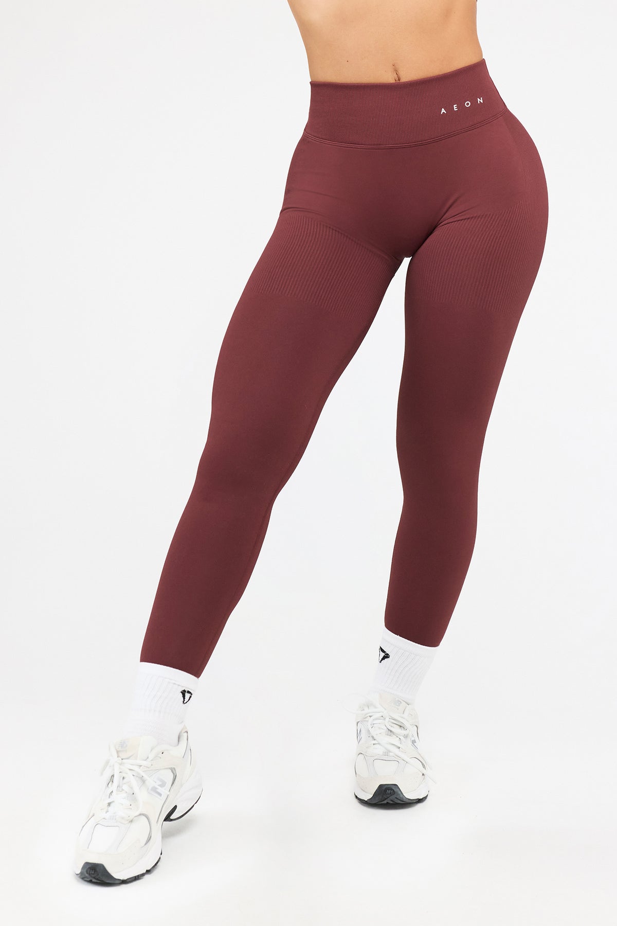 DEFINE V-BACK SCRUNCH LEGGINGS