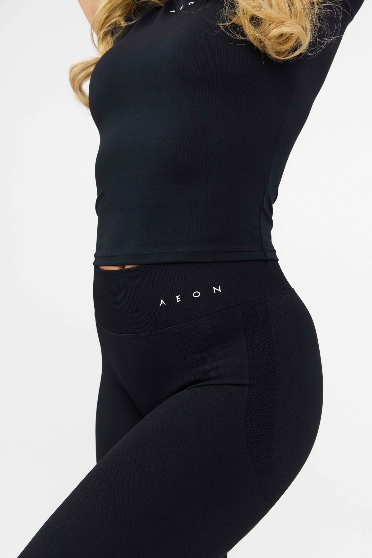 MOTION MID WAIST SCRUNCH FLARED LEGGINGS V2