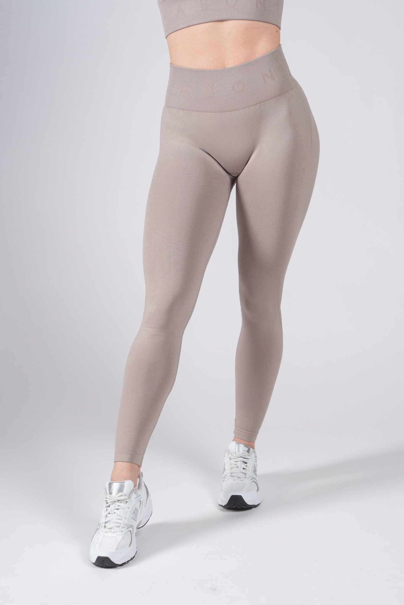 ELEVATE SEAMLESS LEGGINGS - Aeon Athletics