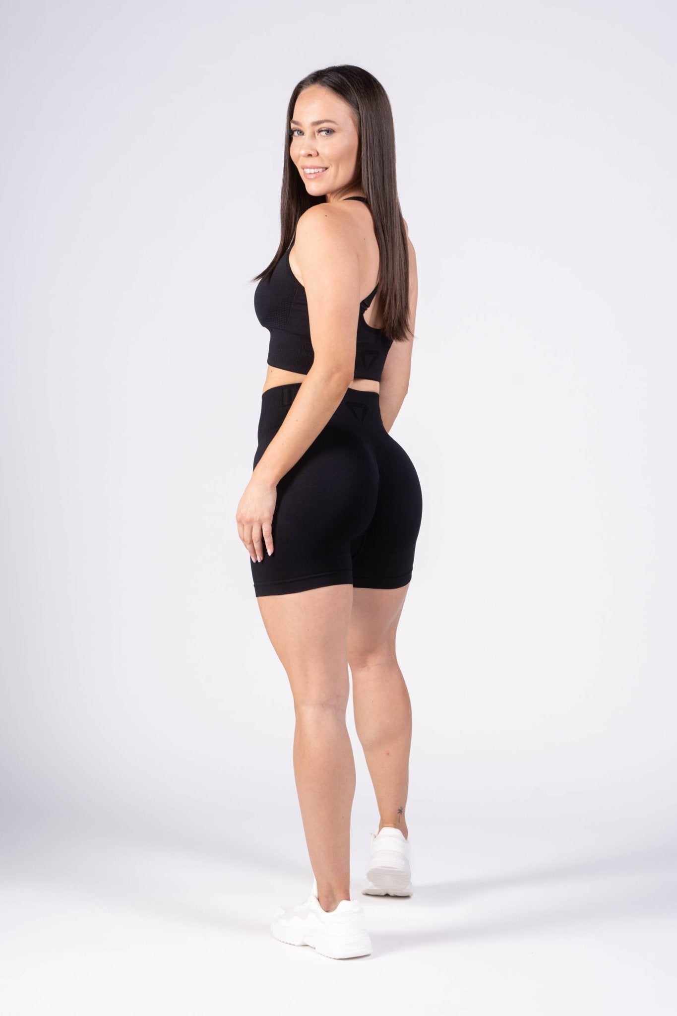 ELEVATE SEAMLESS SHORTS - Aeon Athletics