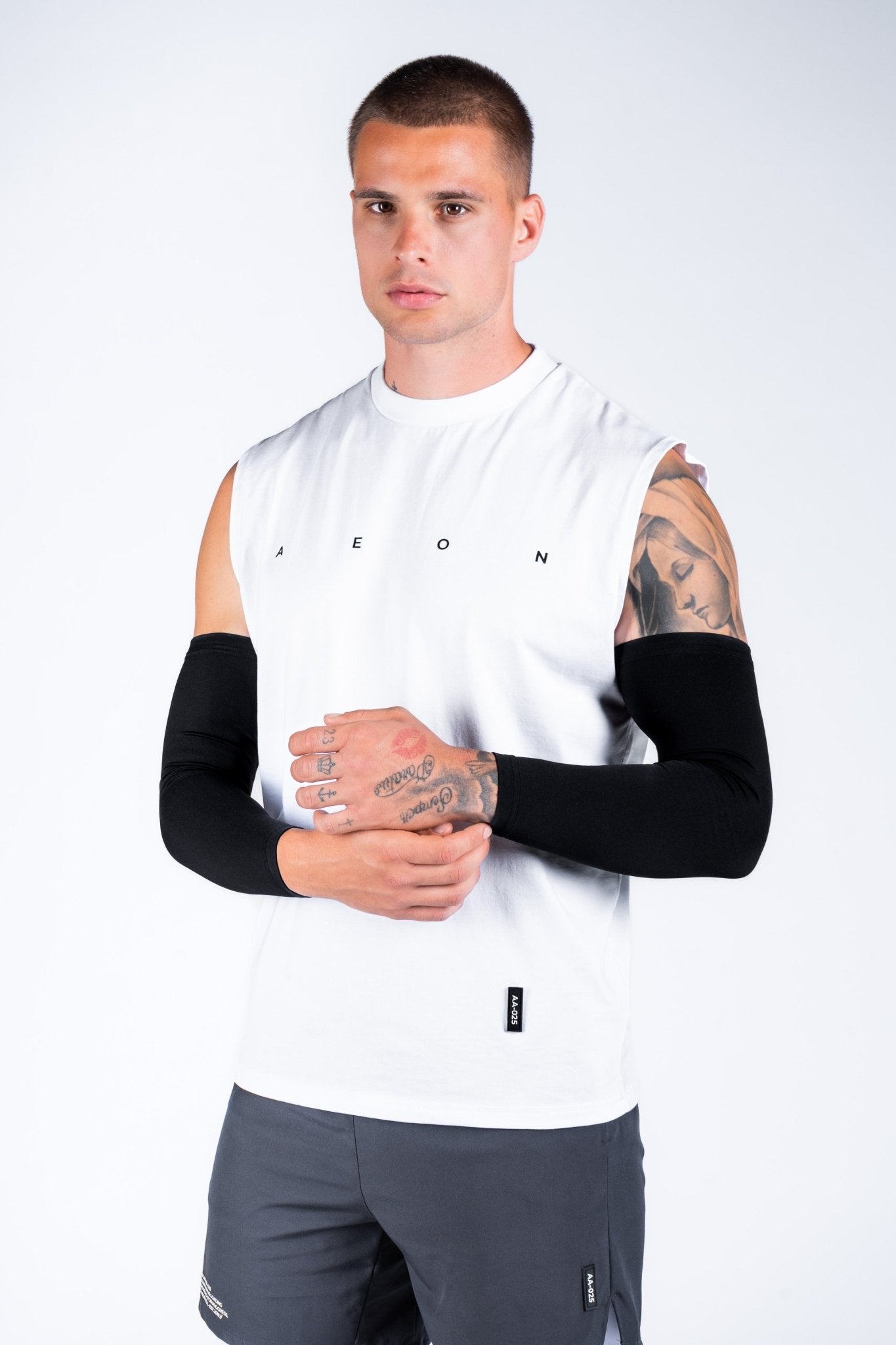 ICON 24/7 SLEEVELESS TEE - Aeon Athletics