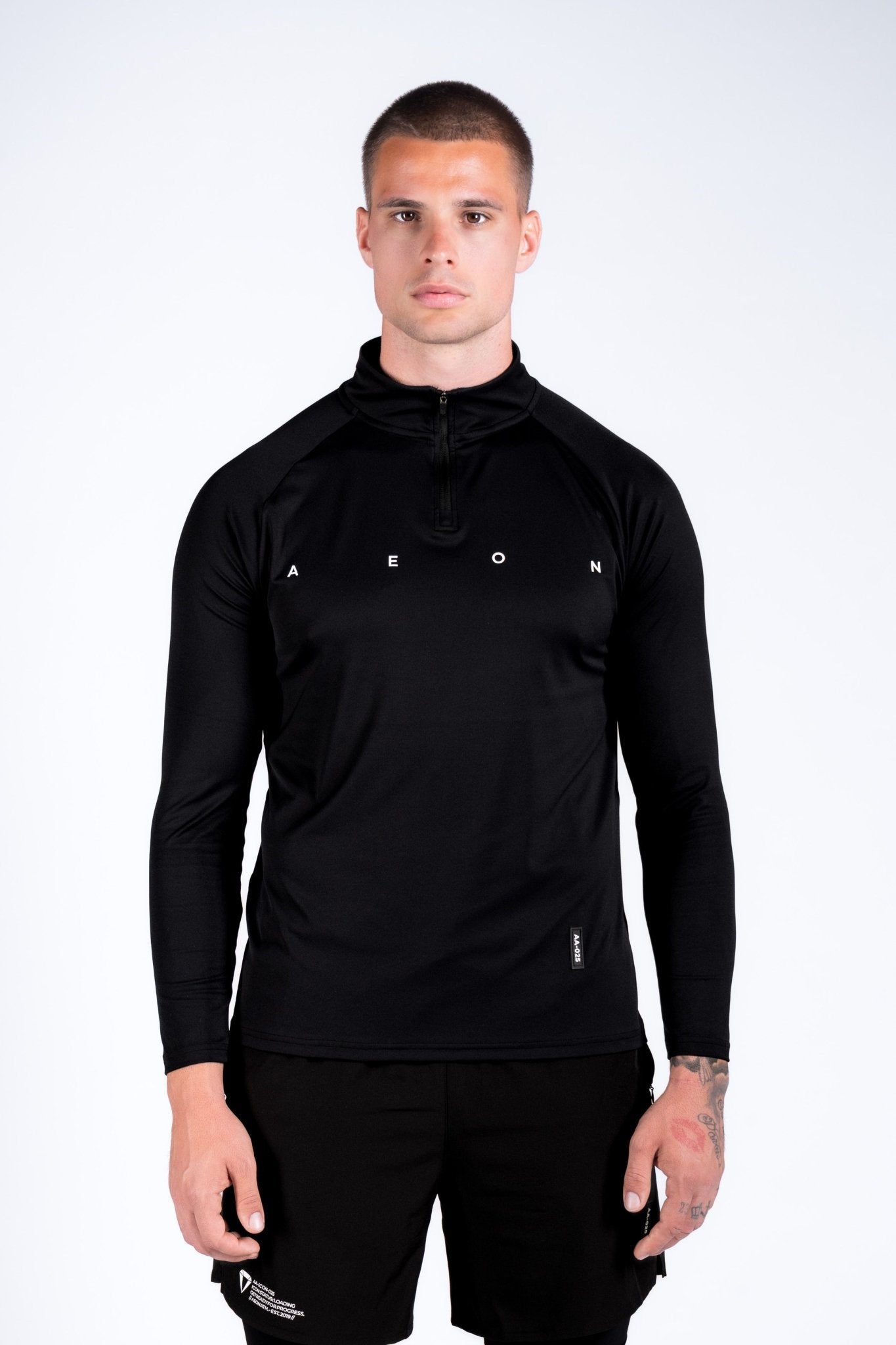 ICON PERFORMANCE HALF ZIP TEE - Aeon Athletics