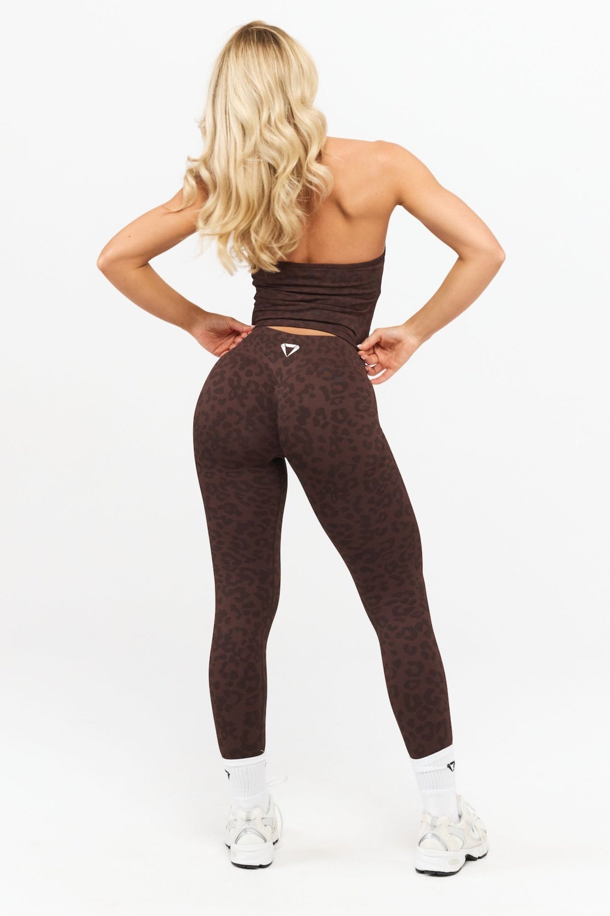 MOTION LEO HALTER NECK TOP V2 - Aeon Athletics