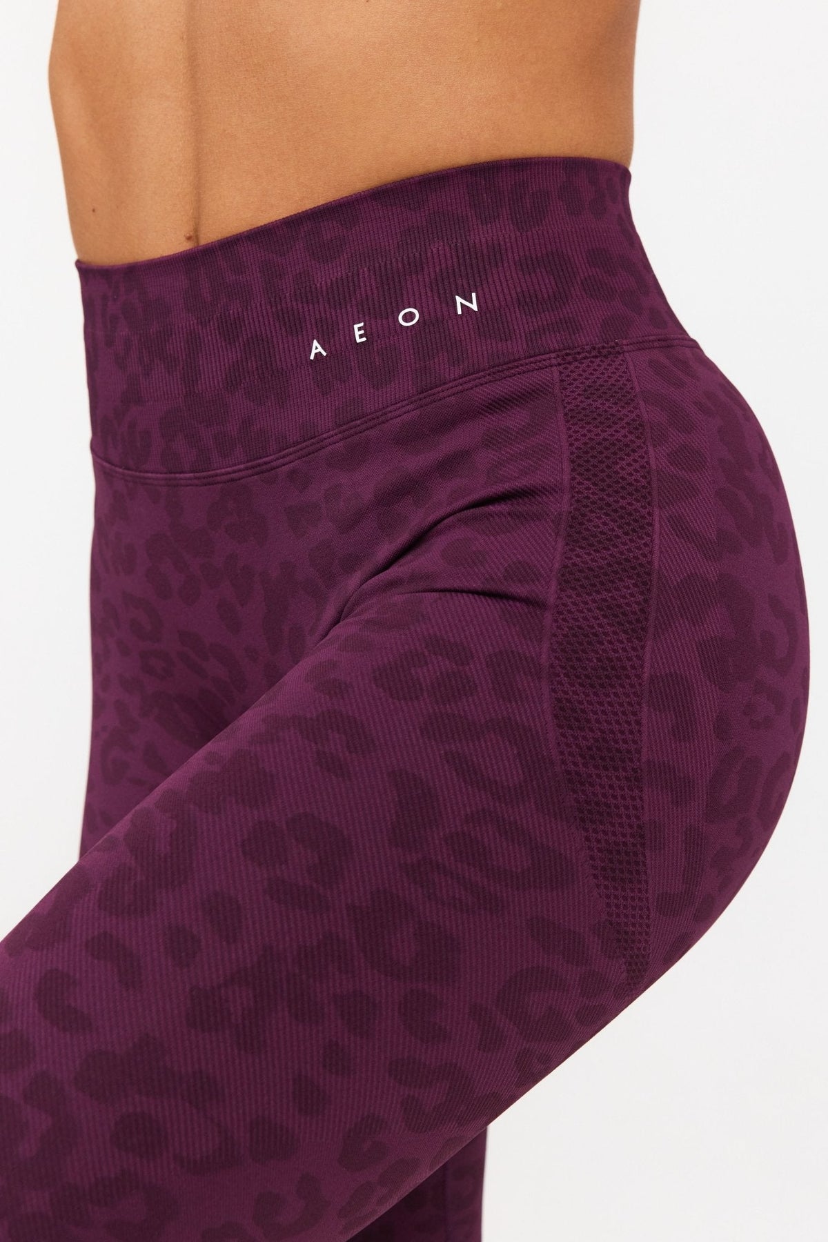 MOTION LEO MID WAIST SCRUNCH FLARED LEGGINGS V2 - Aeon Athletics