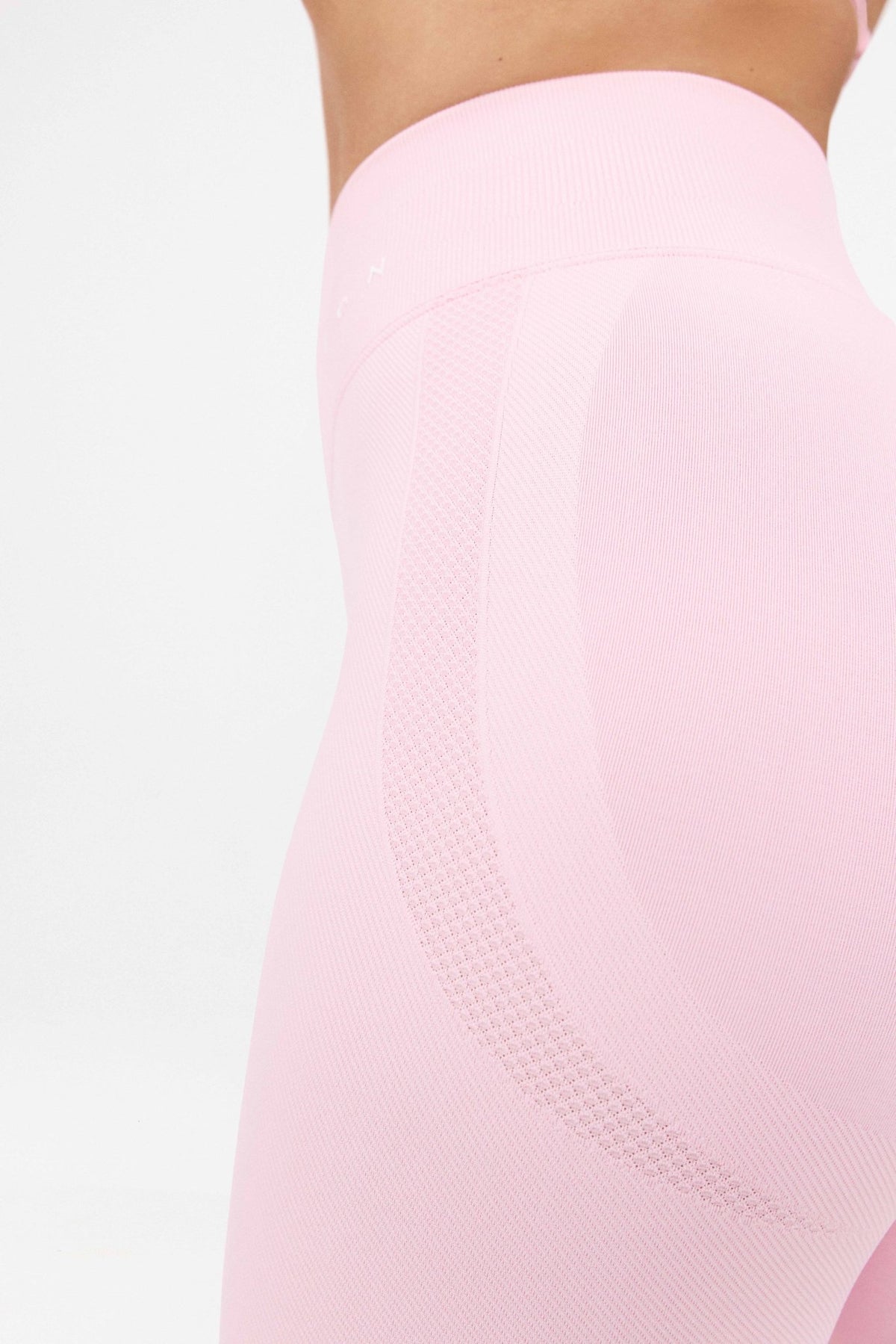MOTION MID WAIST SCRUNCH FLARED LEGGINGS V2 - Aeon Athletics