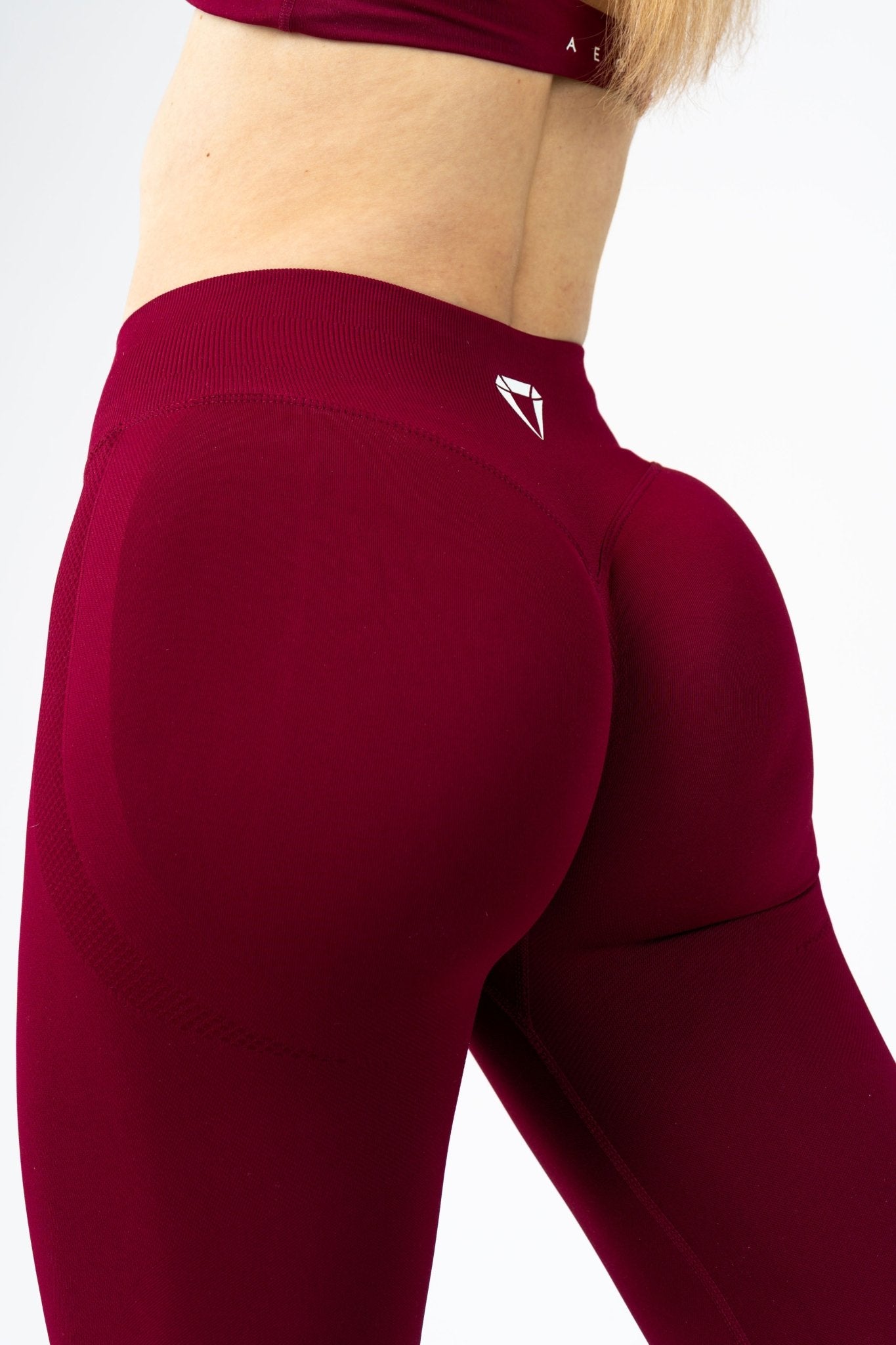 MOTION SEAMLESS LEGGINGS V2 - Aeon Athletics