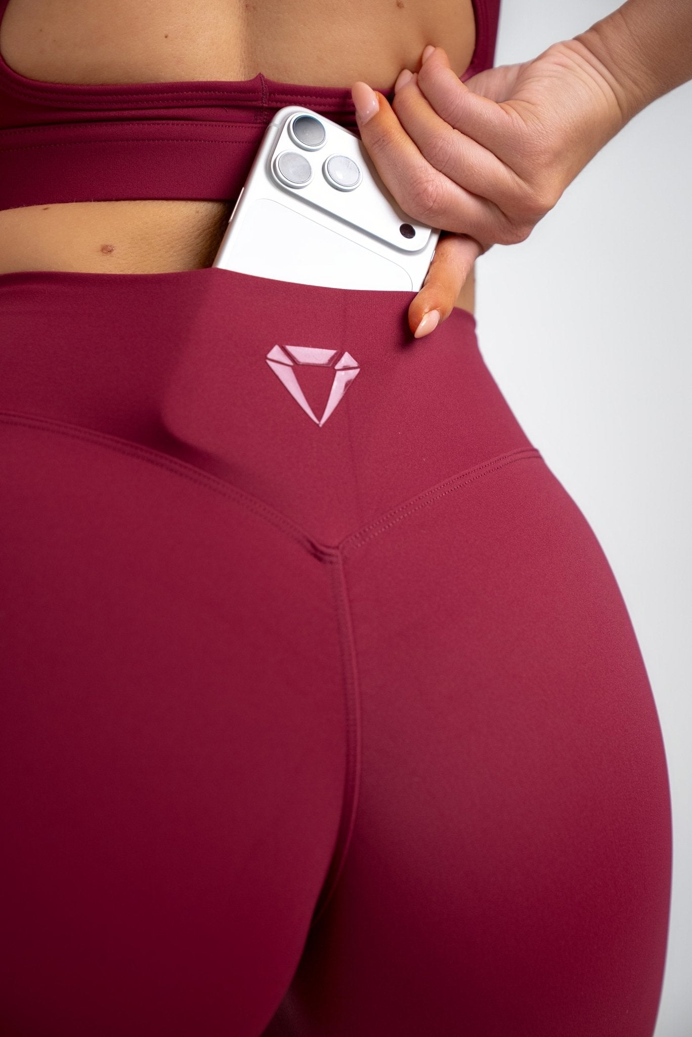 SECOND SKIN SCRUNCH SHORTS - Aeon Athletics