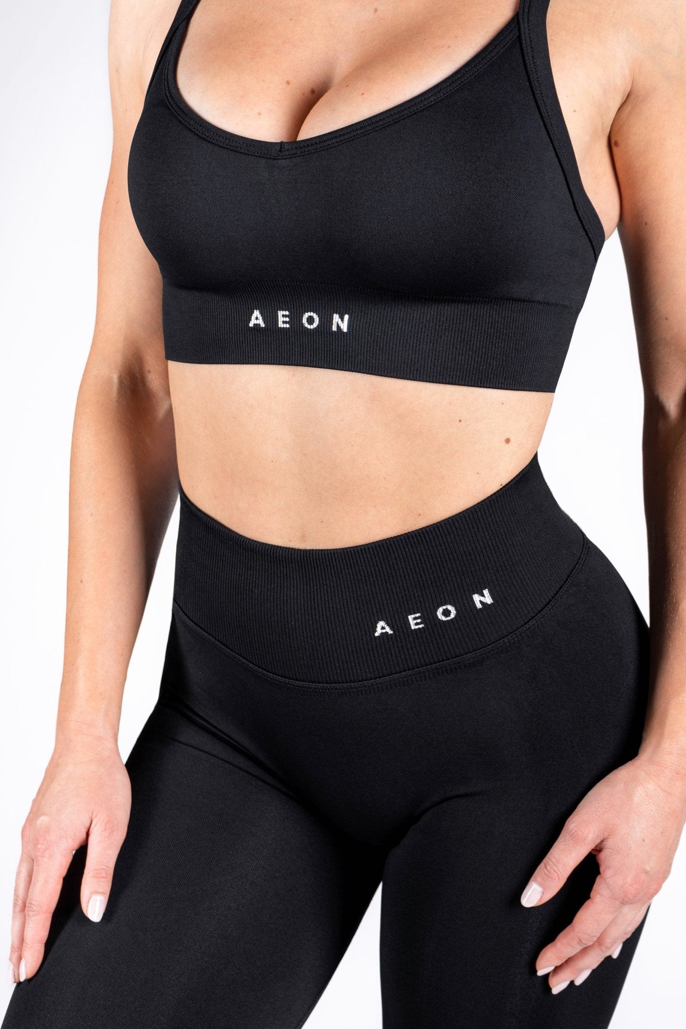 SIGNATURE SEAMLESS BRA - Aeon Athletics
