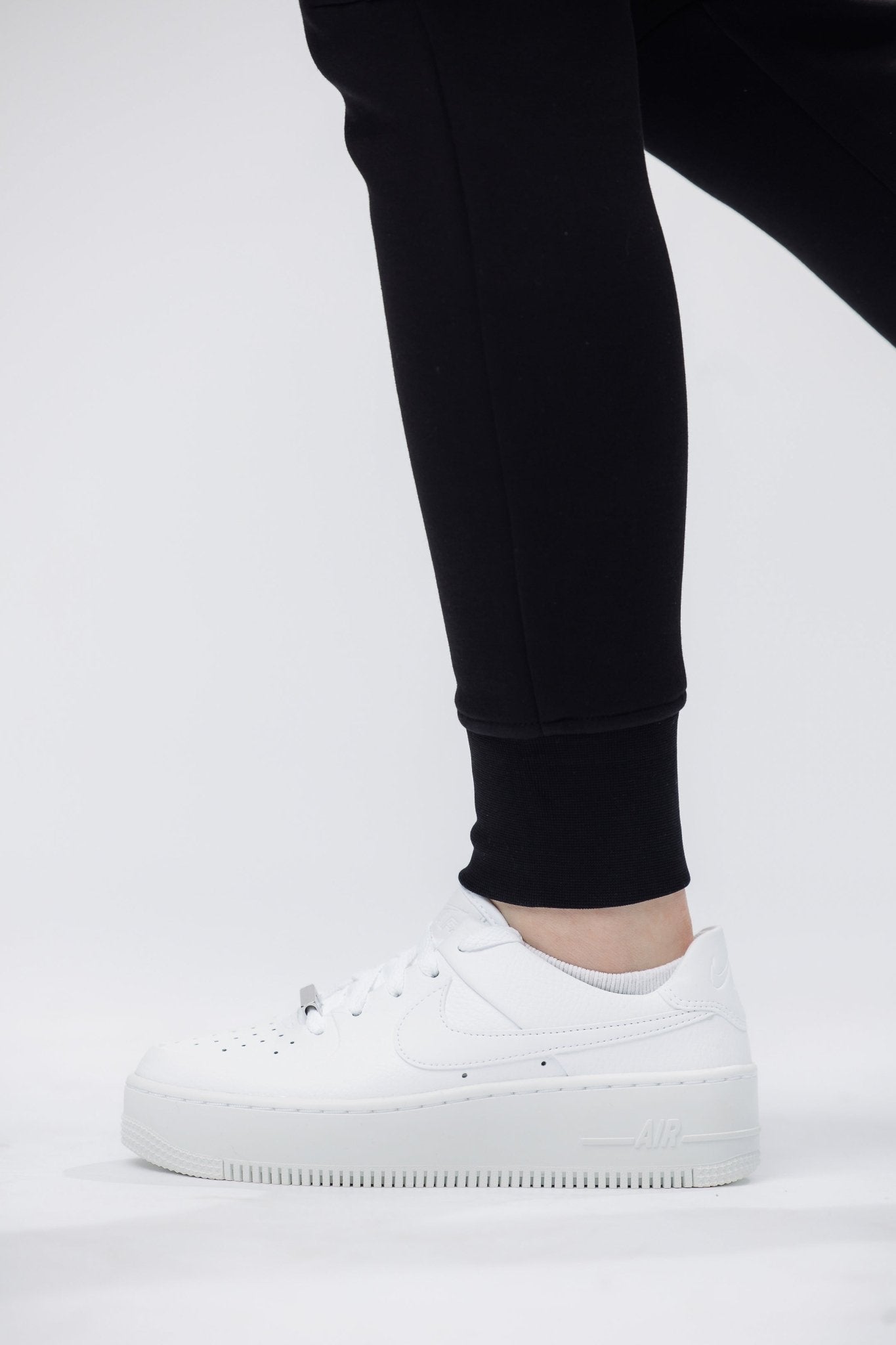 TECHPRO WOMENS JOGGERS - Aeon Athletics