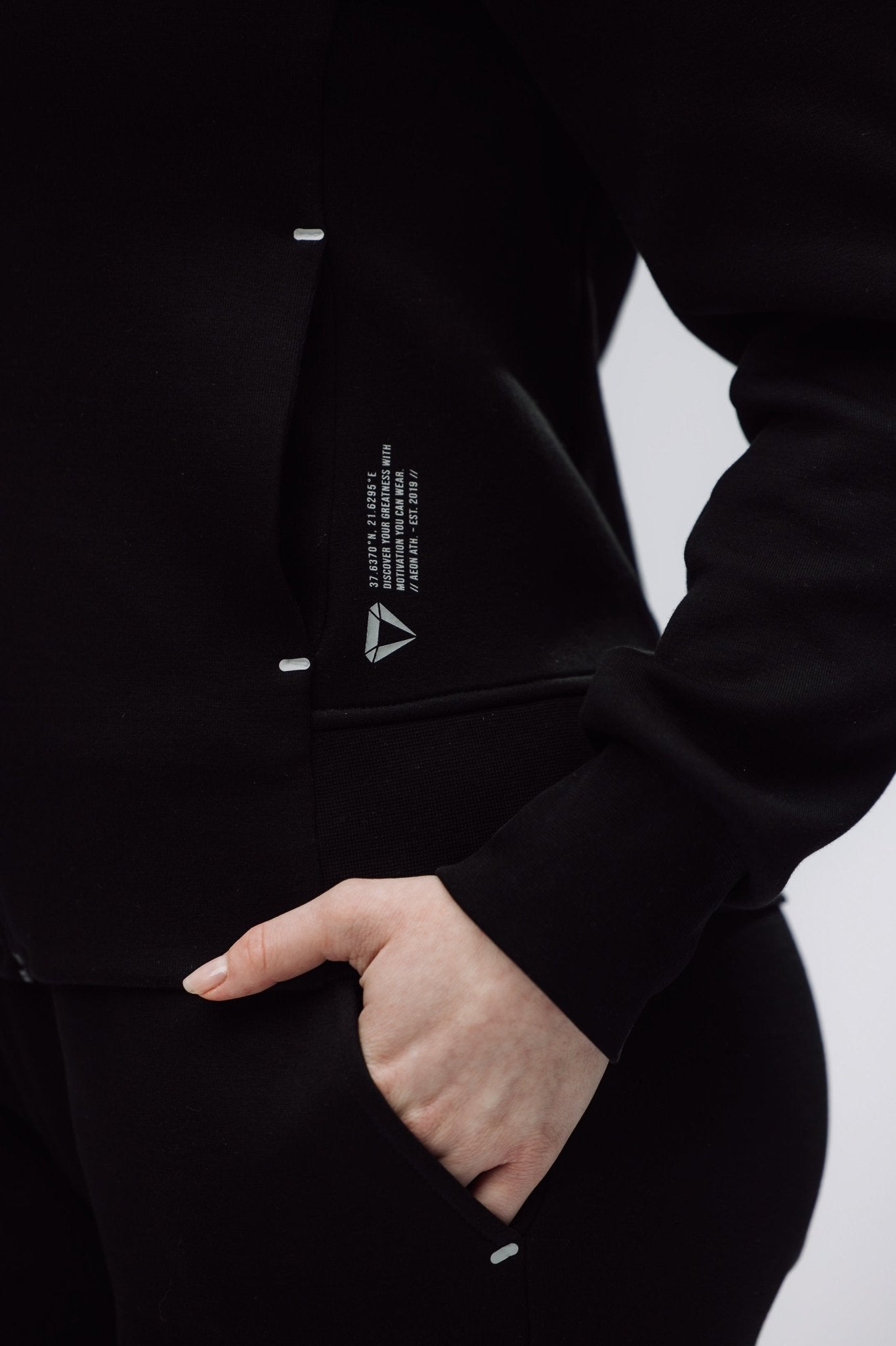 TECHPRO WOMENS TRACKSUIT BUNDLE - BLACK (2 - PIECE) - Aeon Athletics